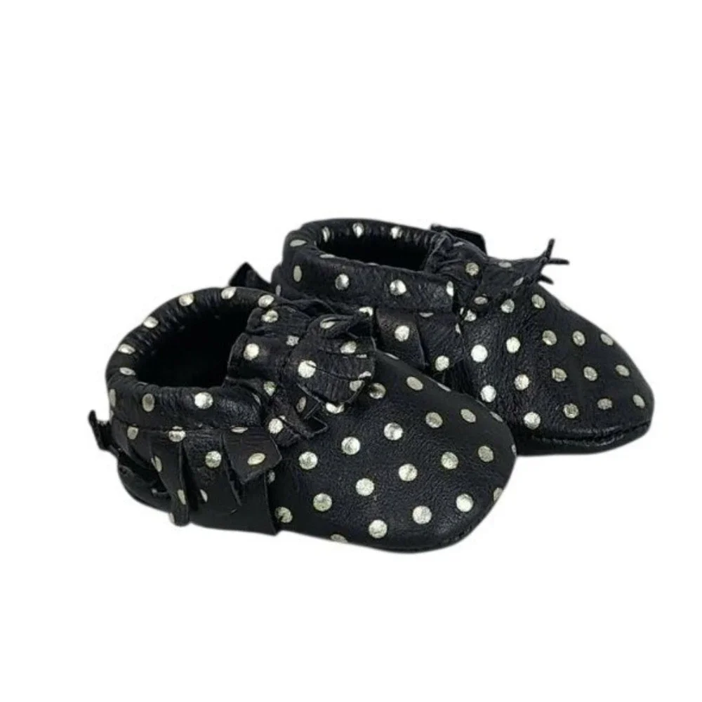 Freshly Picked Black Polka Dot Leather‎ Baby Moccasins Size 2